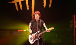 娱乐圈演唱会吃瓜,揭秘明星幕后故事与精彩瞬间